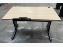 [8成新] C11801*木紋黑腳OA辦公桌辦公桌有輕微破損